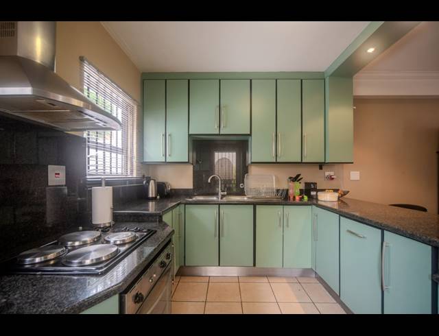 3 BEDROOM TOWNHOUSE FOR SALE IN BRUMA